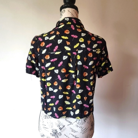 COPY - Short-sleeved button down umbrella top - Picture 3 of 6
